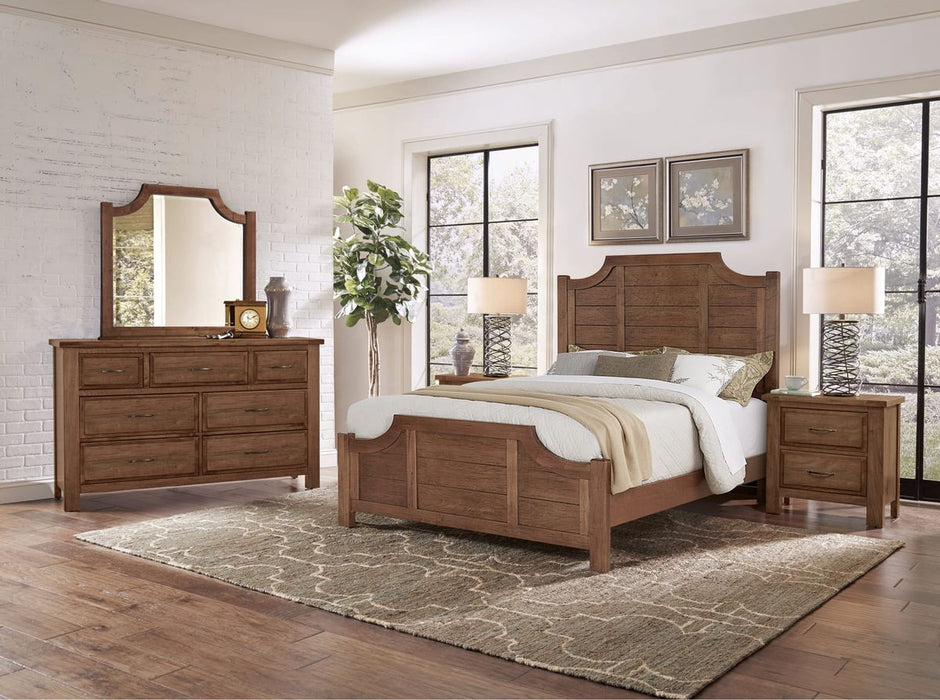 Vaughan-Bassett Maple Road Cal King Scallop Bed in Antique Amish