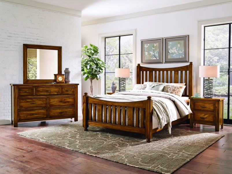 Vaughan-Bassett Maple Road King Slat Poster Bed in Antique Amish