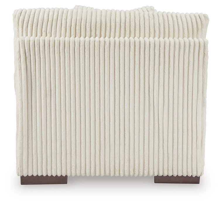 Lindyn Sectional