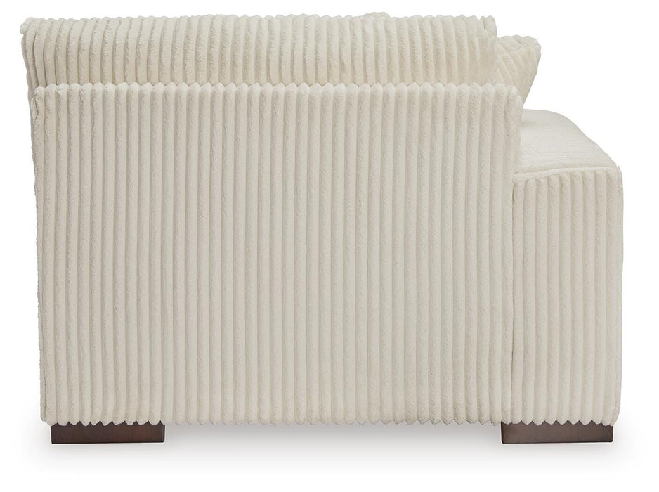 Lindyn Sectional with Chaise