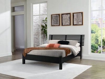 Danziar Queen Slat Bed - Pay Less Furniture (NJ)