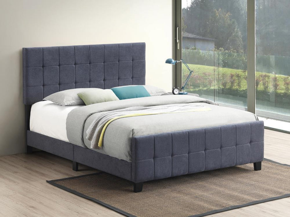 G305953 Queen Bed